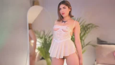 Lia Butterfly  online show from 08.01.26