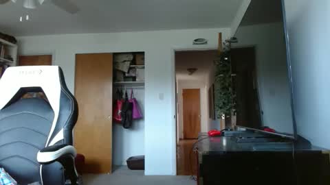 bwall1425 online show from 03.30.26