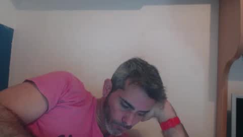 Snapshot of c0llinfarrell chatting on 12.27.24 Collin Farrel online show from 12.27.24