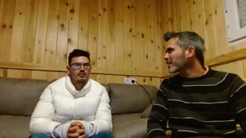 Snapshot of c0llinfarrell chatting on 01.16.25 Collin Farrel online show from 01.16.25