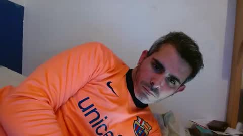 Snapshot of c0llinfarrell chatting on 01.29.25 Collin Farrel online show from 01.29.25