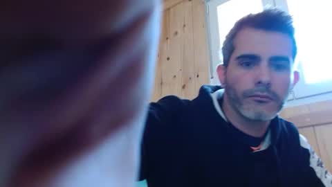 Snapshot of c0llinfarrell chatting on 02.01.25 Collin Farrel online show from 02.01.25