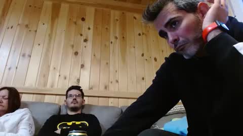 Snapshot of c0llinfarrell chatting on 02.01.25 Collin Farrel online show from 02.01.25