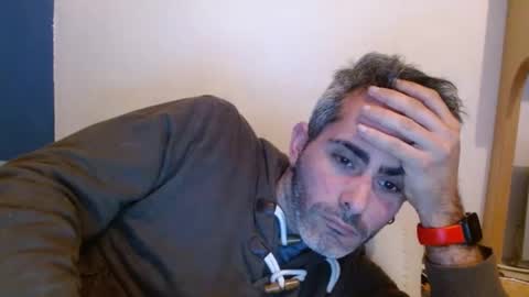 Snapshot of c0llinfarrell chatting on 02.28.25 Collin Farrel online show from 02.28.25