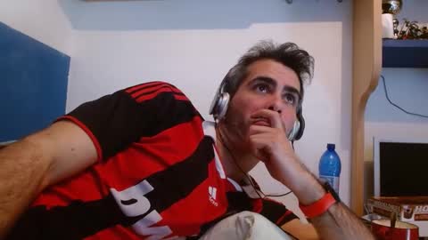 Snapshot of c0llinfarrell chatting on 03.11.25 Collin Farrel online show from 03.11.25