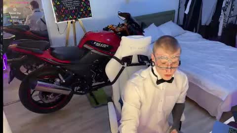 c10h15on online show from 02.26.26