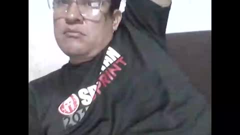 Snapshot of cachito83915 chatting on 02.14.26 Cachudosexy online show from 02.14.26