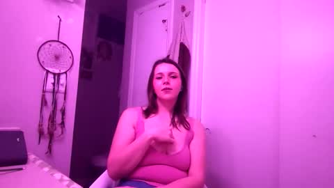 Snapshot of caitberrycough chatting on 01.09.26 caitberrycough online show from 01.09.26