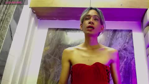 Snapshot of caitlyn_joness_ chatting on 11.19.25 caitlyn_joness_ online show from 11.19.25