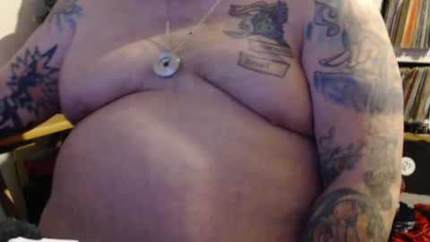 Snapshot of cakesthadstroyr chatting on 01.12.26 cakesthadstroyr online show from 01.12.26