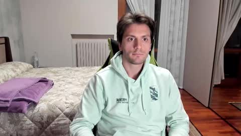 Snapshot of calciatore94 chatting on 11.21.25 Marco online show from 11.21.25