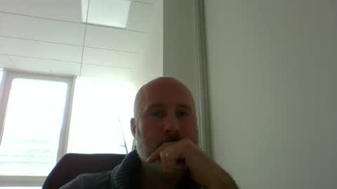 Snapshot of caldoski chatting on 05.06.26 caldoski online show from 05.06.26