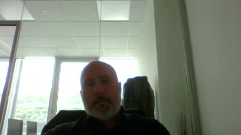 Snapshot of caldoski chatting on 05.18.26 caldoski online show from 05.18.26