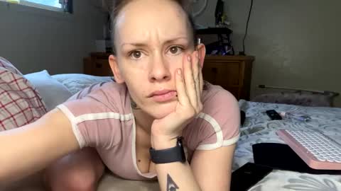 Snapshot of caliibaddie chatting on 02.23.25 caliibaddie online show from 02.23.25