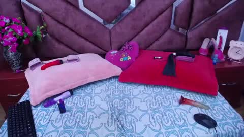 Snapshot of calipso_swet chatting on 02.21.25 Calipso Swet online show from 02.21.25