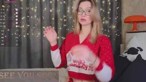 Snapshot of call__me_mommy_ chatting on 01.13.25 Nancy Please thumbs up me online show from 01.13.25