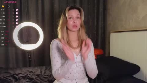 Snapshot of call__me_mommy_ chatting on 02.20.25 Nancy Please thumbs up me online show from 02.20.25