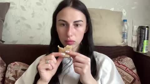 Anna online show from 05.05.26