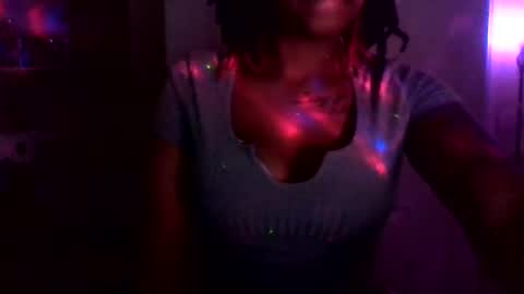 little miss pretty  online show from 01.30.25