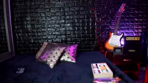 calliope_dark online show from 01.08.25