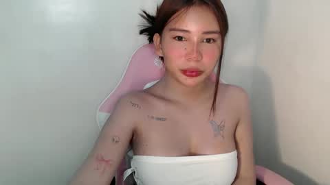 Snapshot of callme_remaxxx7 chatting on 06.04.26 Rema online show from 06.04.26