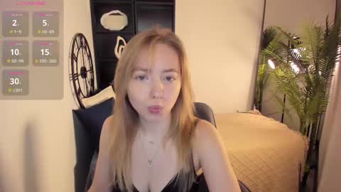 Snapshot of callmenora chatting on 10.29.25 Nora online show from 10.29.25