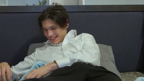 Snapshot of calvin_cay chatting on 01.05.25 Calvin online show from 01.05.25