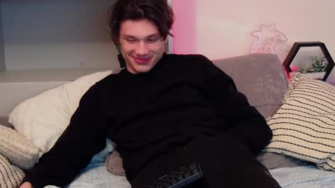 Snapshot of calvin_cay chatting on 01.17.25 Calvin online show from 01.17.25