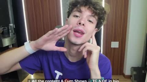 Hey I am Calvin  online show from 04.24.26