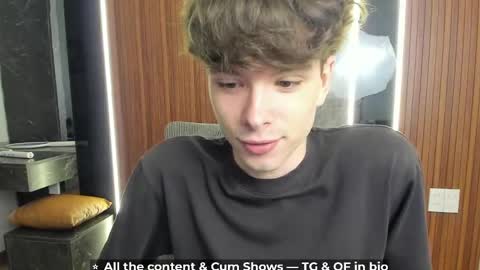 Hey I am Calvin  online show from 04.29.26