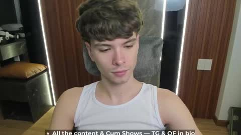 Hey I am Calvin  online show from 05.09.26