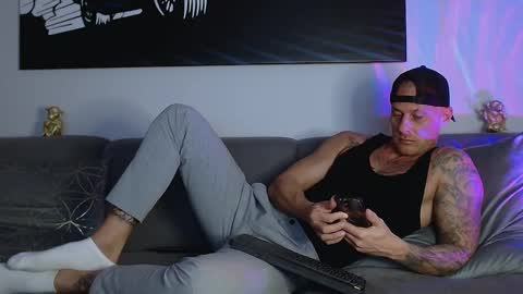 Snapshot of calvinhunt69 chatting on 01.13.25 Calvin online show from 01.13.25