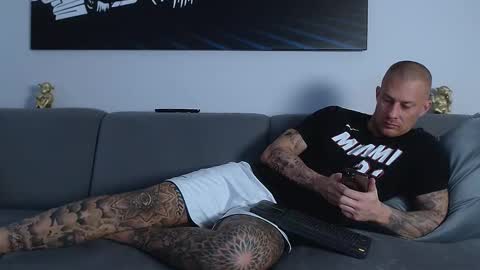 Snapshot of calvinhunt69 chatting on 02.03.25 Calvin online show from 02.03.25