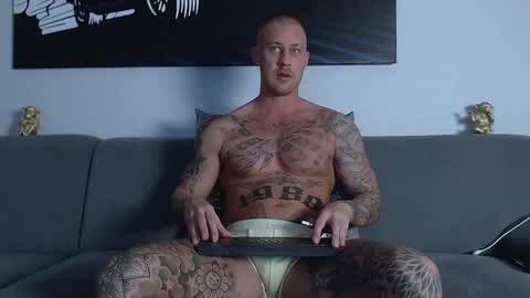 Snapshot of calvinhunt69 chatting on 02.03.25 Calvin online show from 02.03.25