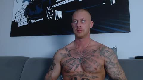 Snapshot of calvinhunt69 chatting on 02.04.25 Calvin online show from 02.04.25