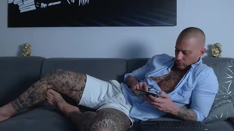 Snapshot of calvinhunt69 chatting on 02.06.25 Calvin online show from 02.06.25