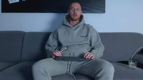 Snapshot of calvinhunt69 chatting on 02.20.25 Calvin online show from 02.20.25