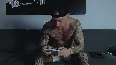 Snapshot of calvinhunt69 chatting on 09.10.25 Calvin online show from 09.10.25