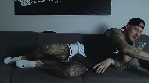 Snapshot of calvinhunt69 chatting on 11.05.25 Calvin online show from 11.05.25