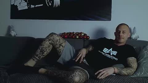 Snapshot of calvinhunt69 chatting on 12.03.25 Calvin online show from 12.03.25