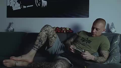 Snapshot of calvinhunt69 chatting on 12.04.25 Calvin online show from 12.04.25