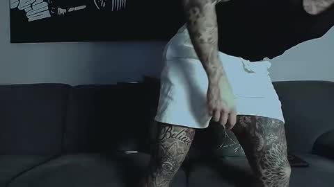 Snapshot of calvinhunt69 chatting on 12.17.25 Calvin online show from 12.17.25