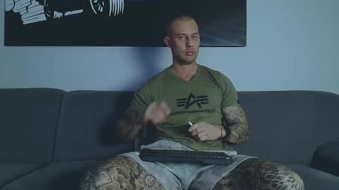 Snapshot of calvinhunt69 chatting on 01.12.26 Calvin online show from 01.12.26