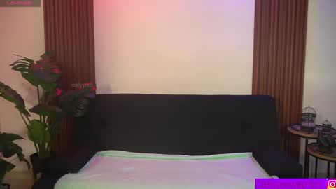 Calypso and Kayla online show from 05.01.26