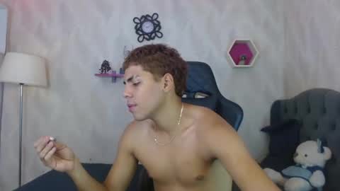Snapshot of cam_sexyboy chatting on 09.21.25 cam_sexyboy online show from 09.21.25