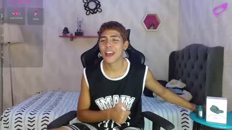 Snapshot of cam_sexyboy chatting on 10.05.25 cam_sexyboy online show from 10.05.25