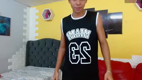 Snapshot of cam_sexyboy chatting on 10.17.25 cam_sexyboy online show from 10.17.25