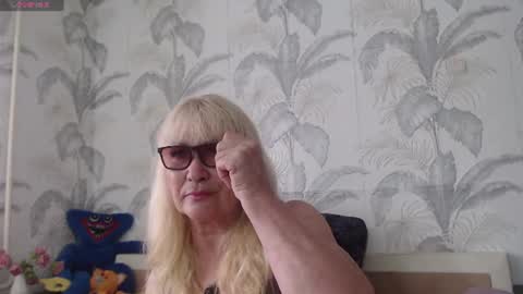 Snapshot of camdiva1 chatting on 07.27.26 CamDiva1 online show from 07.27.26
