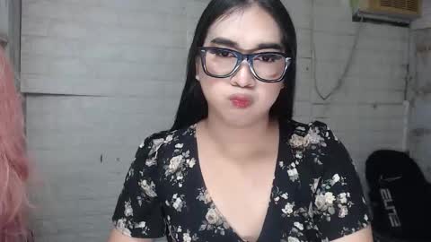camela_star online show from 10.17.25