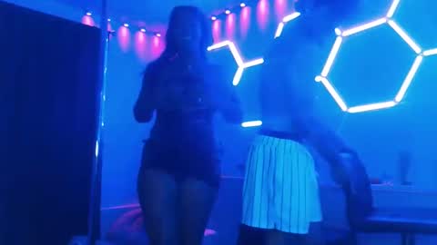 Snapshot of cameron62005 chatting on 02.03.26 camcam online show from 02.03.26